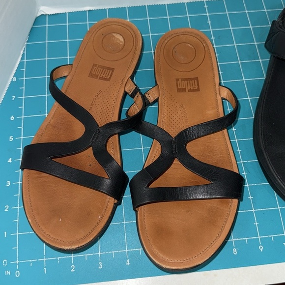FitFlop Set of 3 Stylish Sandals 2  Black & 1 Grey Sparkle 2 Thong 1Slide Size 8 - Picture 9 of 12